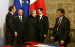 Putin, Prodi, Errani: Bari, firma accordo Ermitage Italia (2007)
